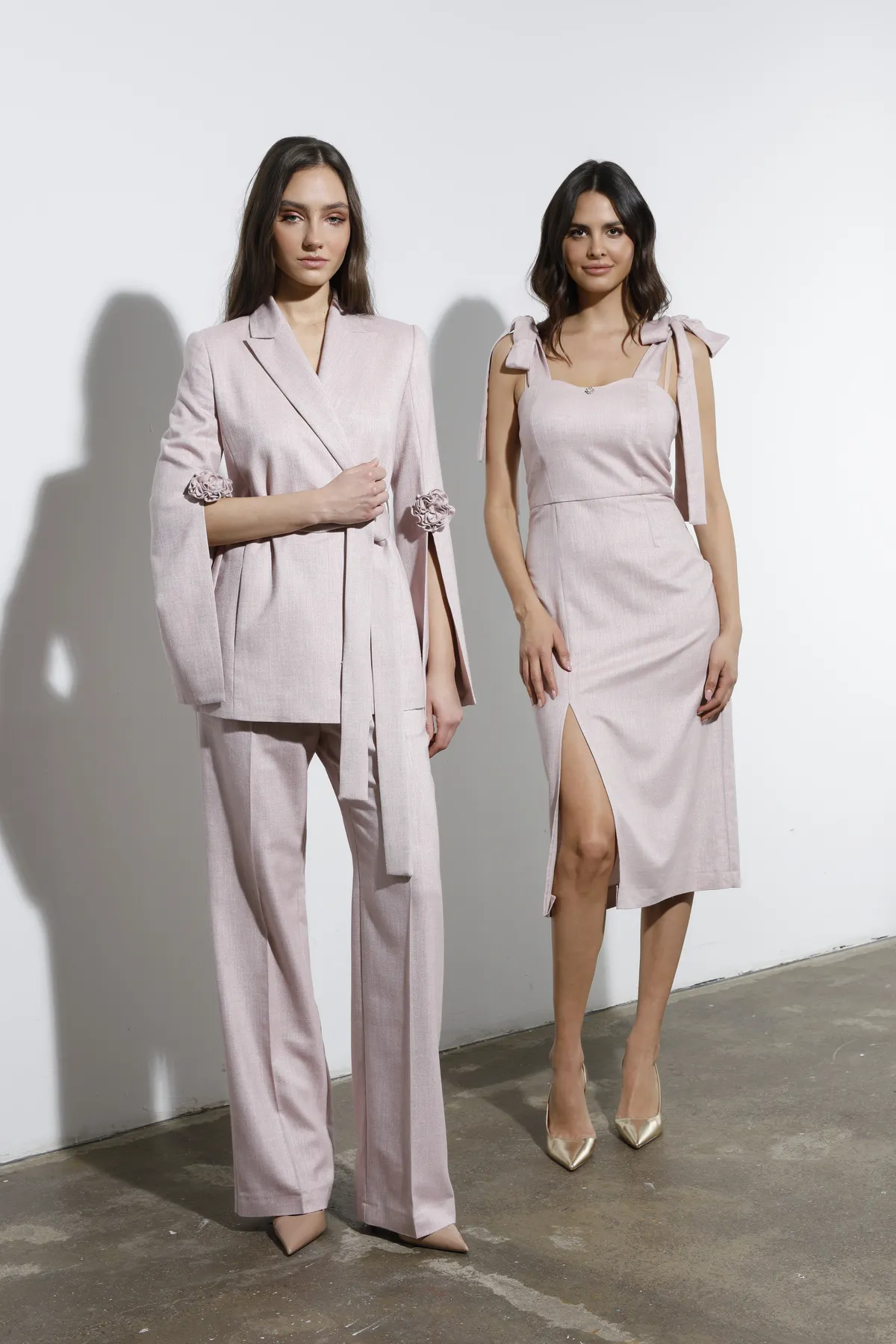 Elegantne pantalone sa lameom