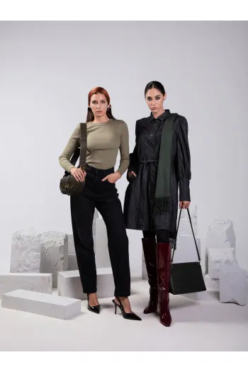 Ženska bazna majica dugih rukava sa okruglim izrezom 