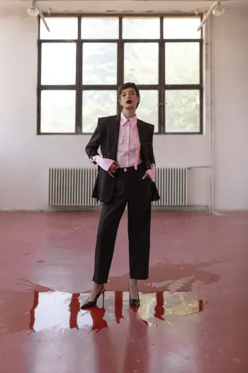 Ženske barrel pantalone sa visokim strukom 