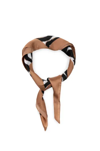 Marama sa zebra dezenom 